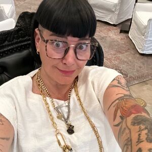 Meet your Posher, Robin